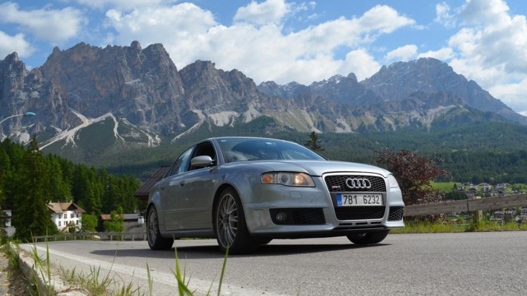 200025AUDIRS41065.jpg