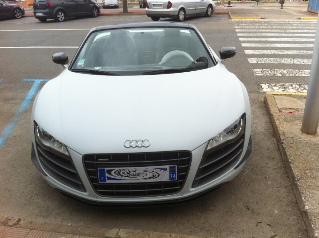200496R8GT1051.jpg