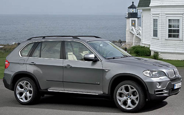 2007_BMW_X5_image_0_5249.gif