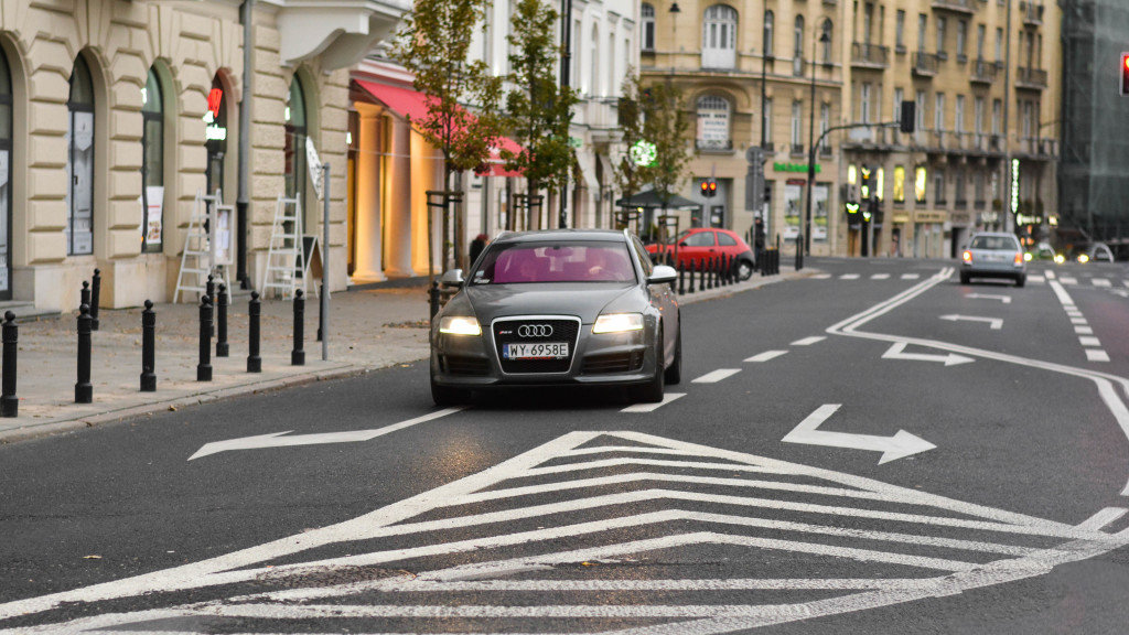 200899RS62074.jpg
