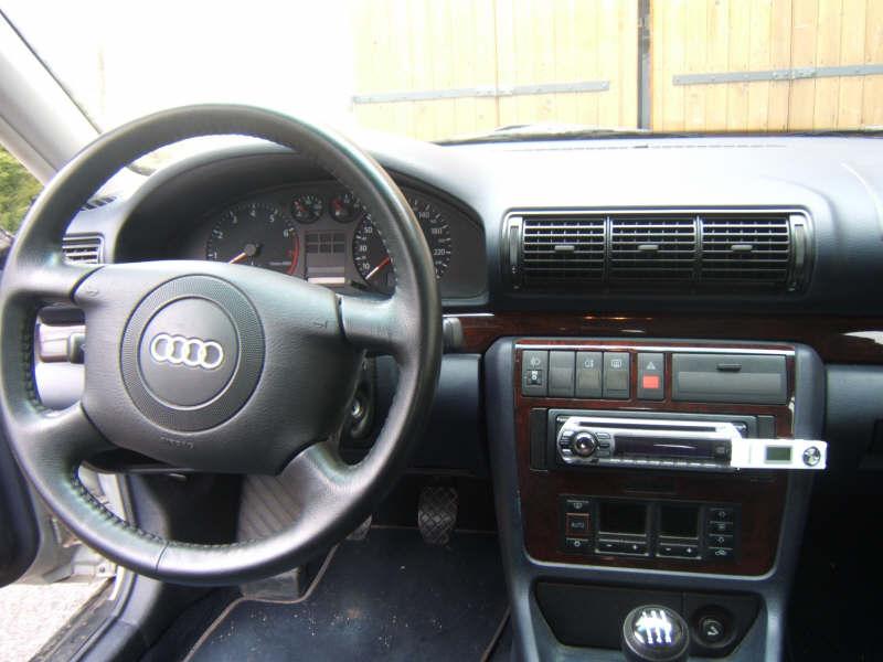 2009_02_02_16_40_51_audi-A4-002.jpg