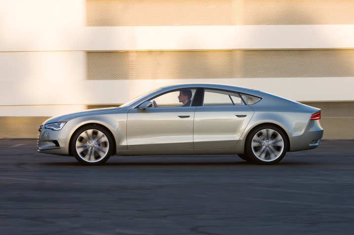 2011-Audi-A7-Sportback-Concept-Side-View.jpg
