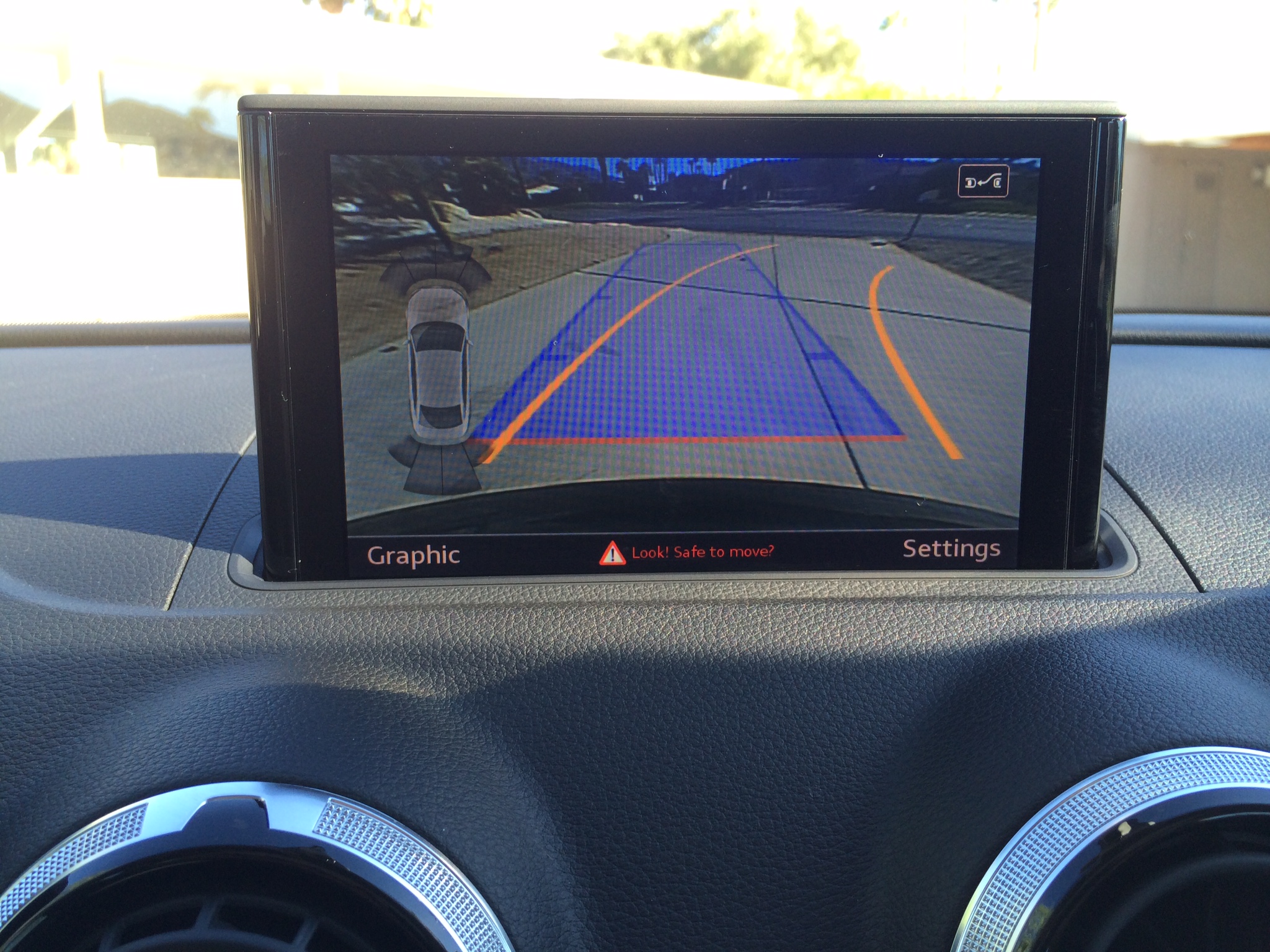 2015-audi-a3-infotainmen-screen-rearview