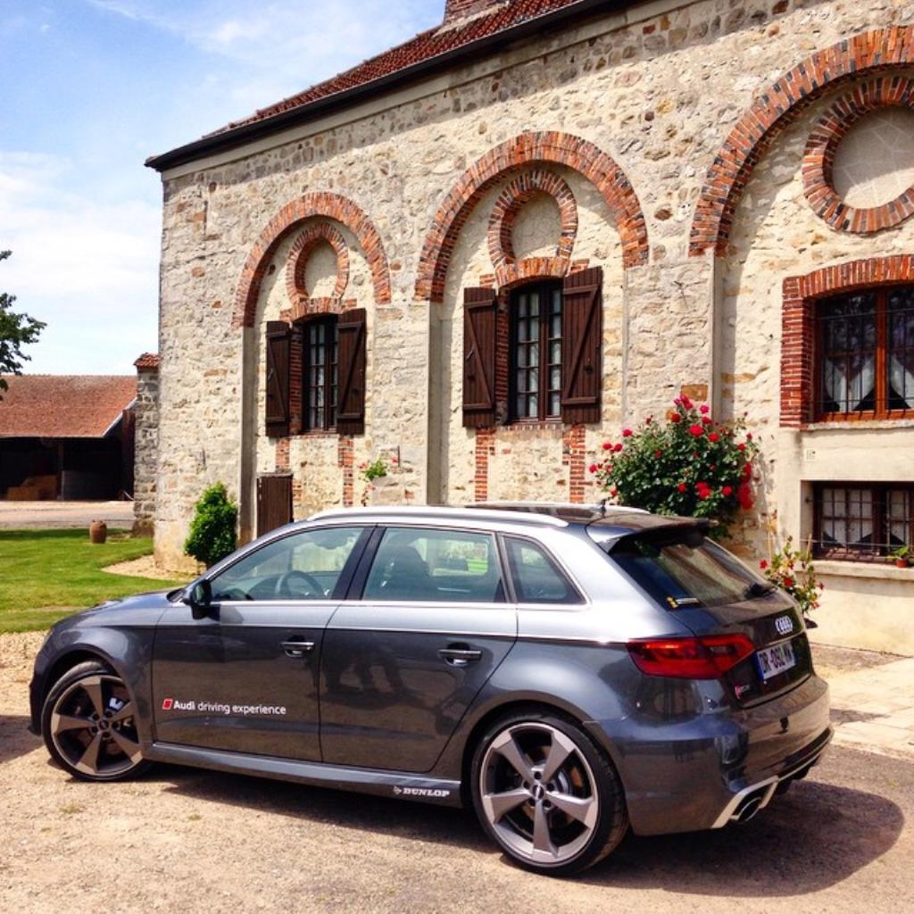 201583RS38V0206.jpg