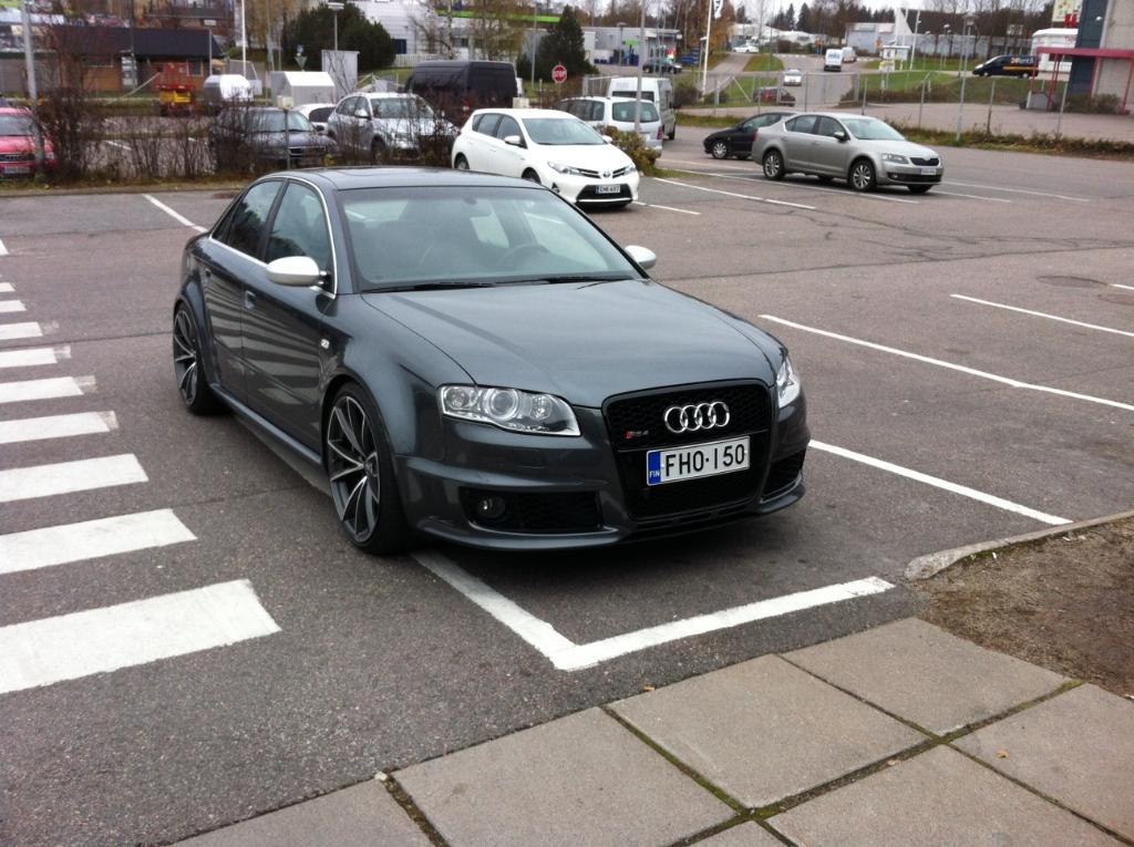 202216AUDIRS41786.jpg