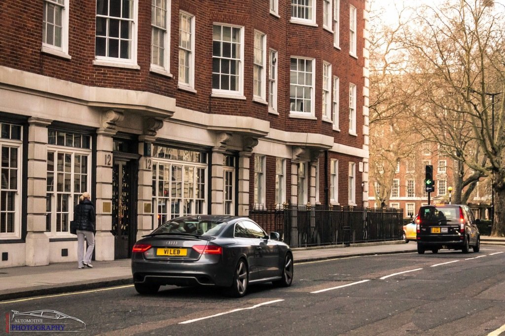 202990AUDIRS5703.jpg