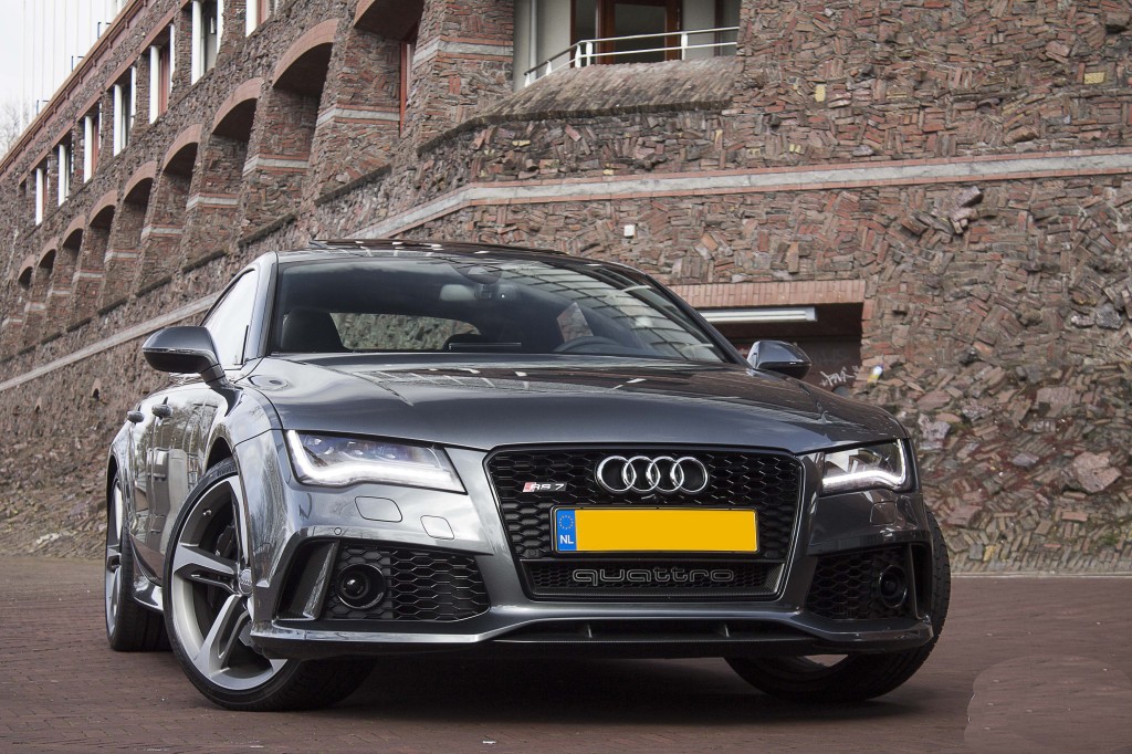 203833RS7417.jpg
