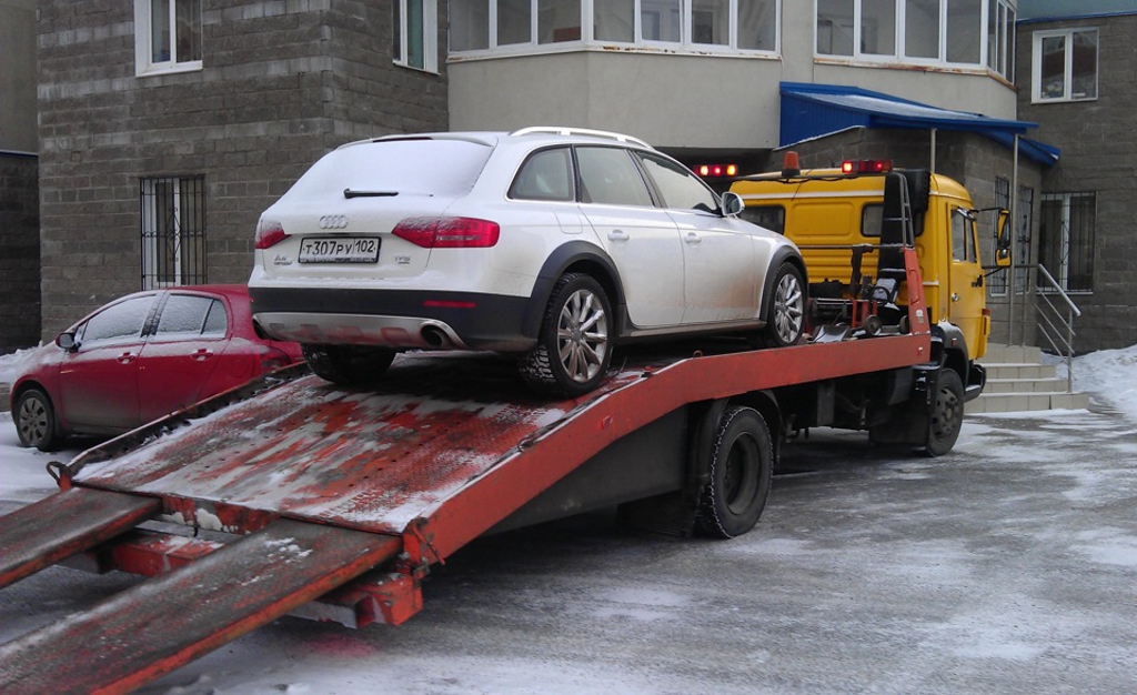 204475322AUDIA4ALLROAD.jpg