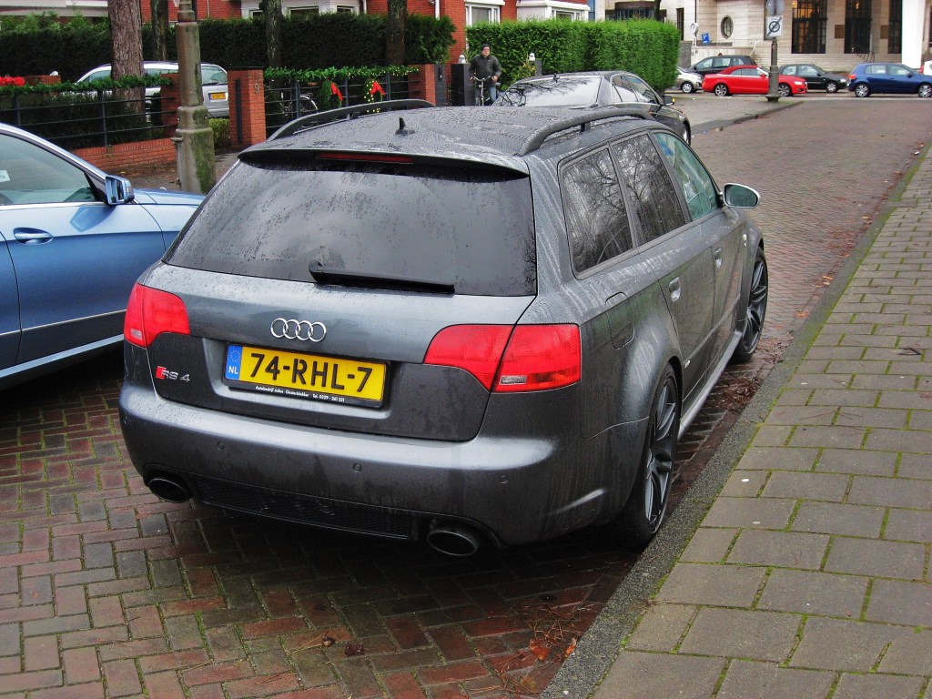 206756AUDIRS41575.jpg