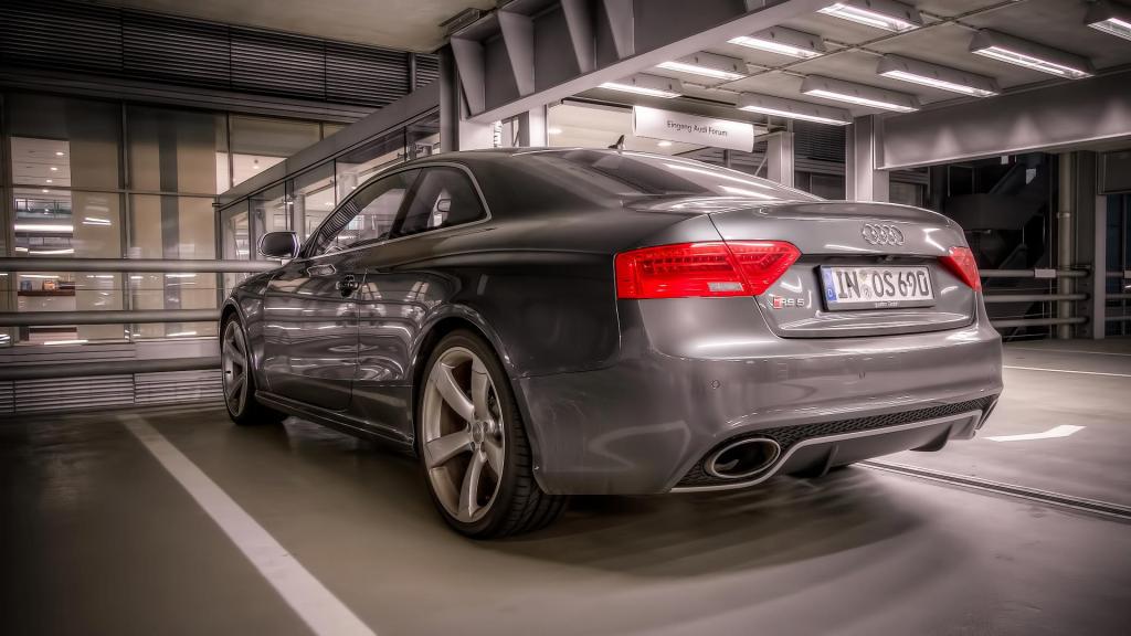 206998AUDIRS5428.jpg