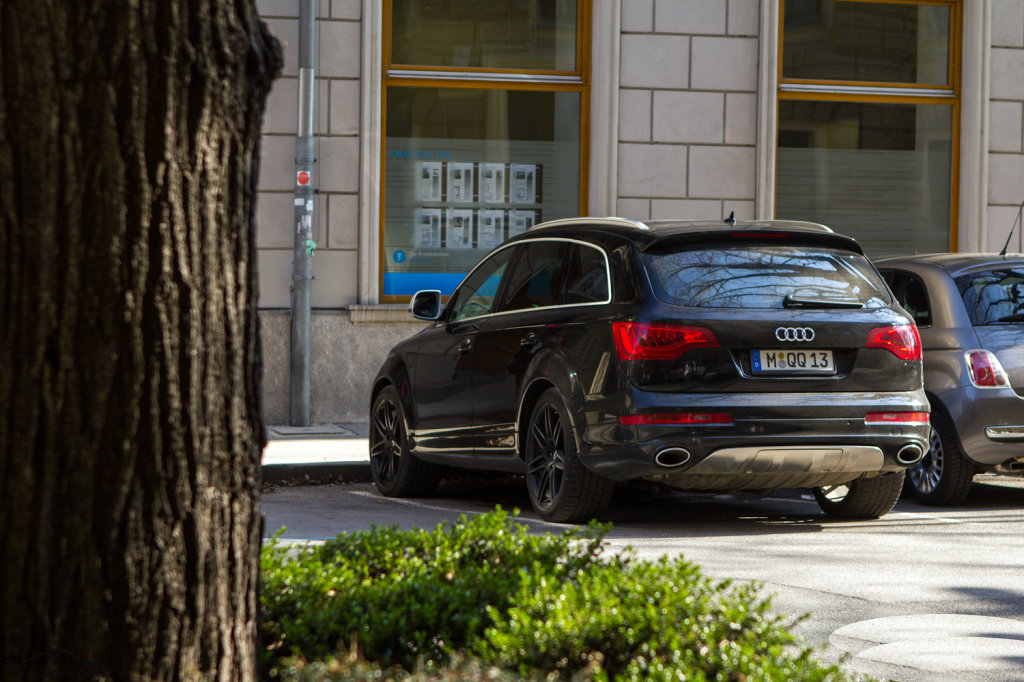 207522818Q7V12.jpg