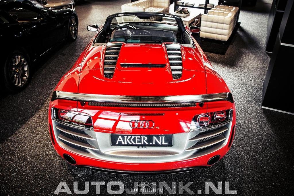 207960R8GT1521.jpg