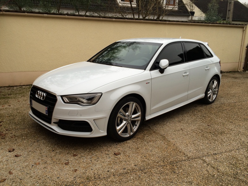 208119Audi8.jpg