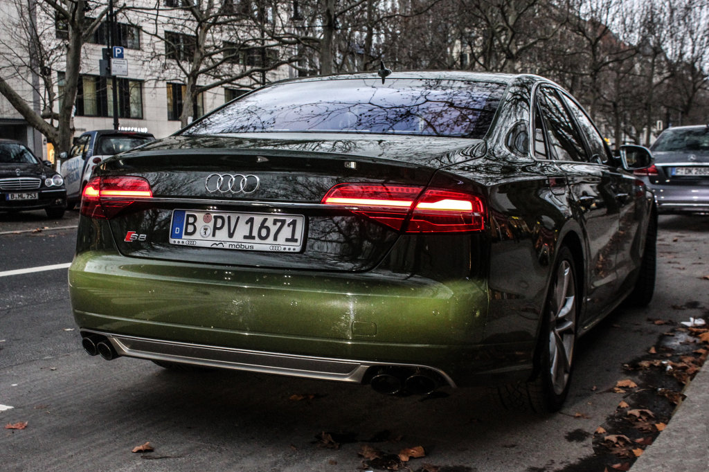 208216S8D41166.jpg