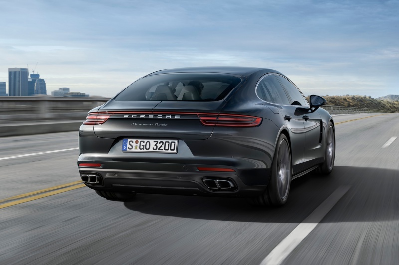2086282017Panamera.jpg