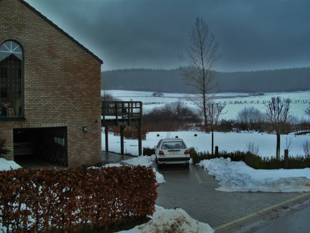 208927147NEIGEESQUIROU.jpg