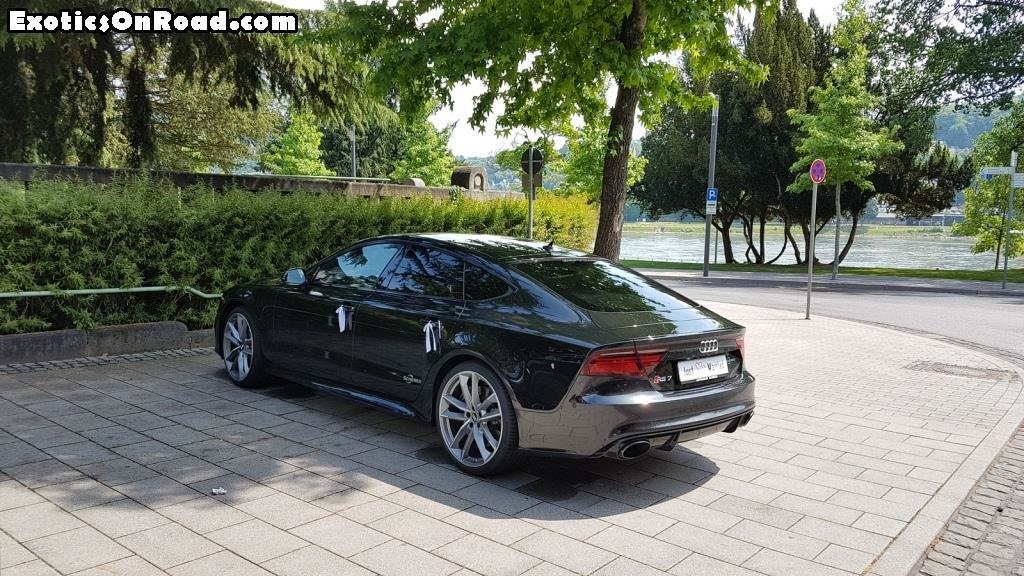 209401RS73300.jpg