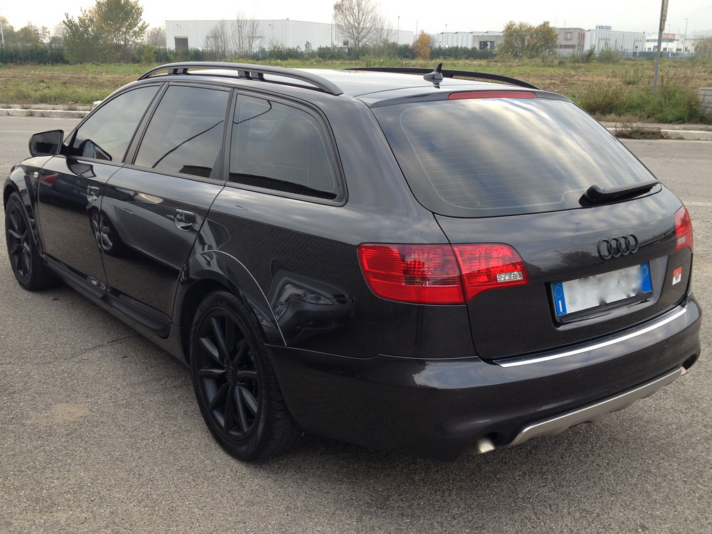 210674526AUDIA6C6ALLROAD.jpg