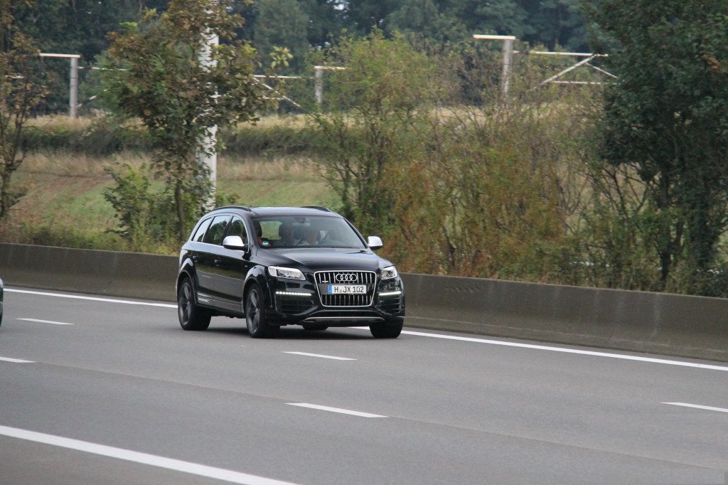 211084513Q7V12.jpg
