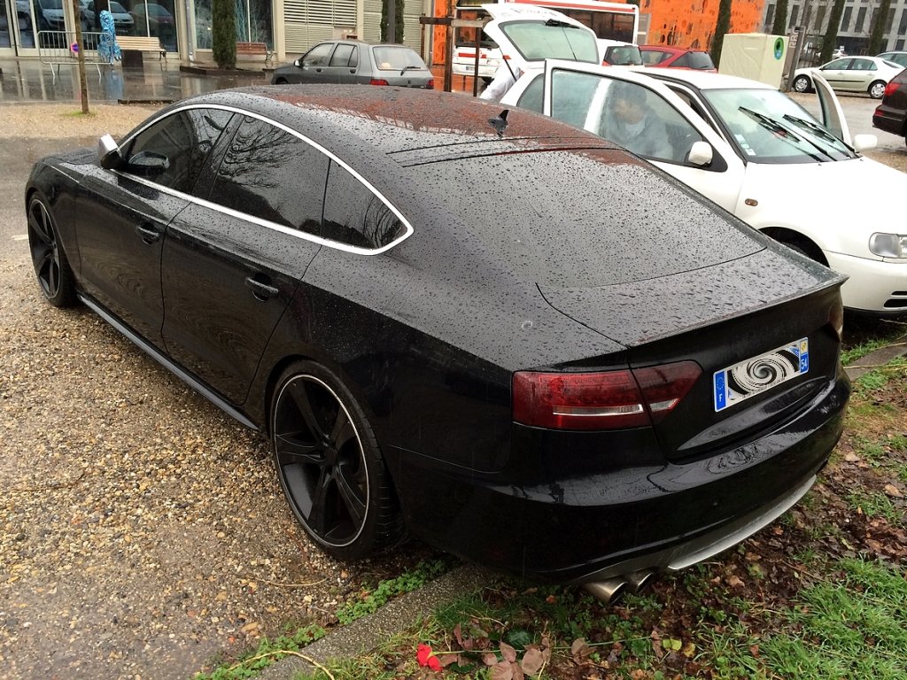 211244208S5SPORTBACK.jpg
