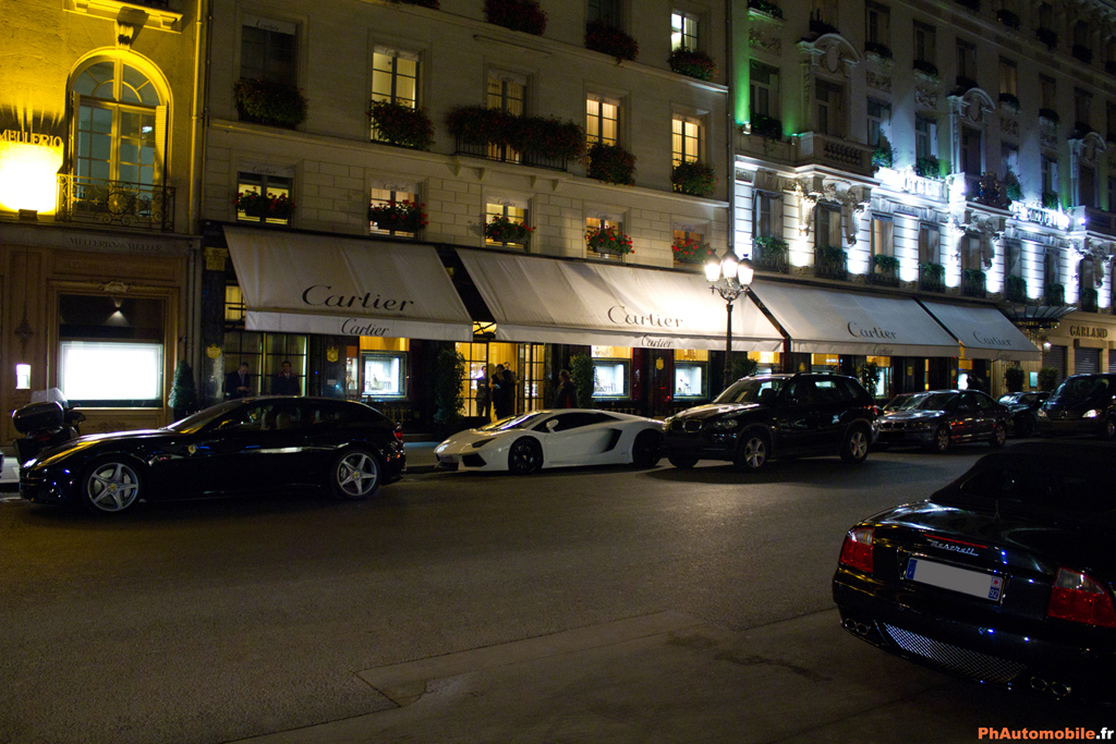 211413122LAMBORGHINIAVENTADORESQUIROU.jpg