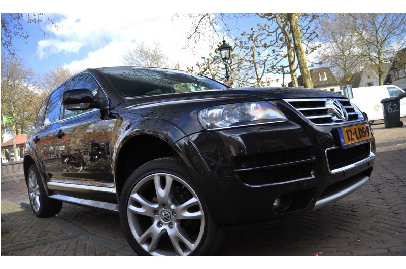211551W12TOUAREG202ESQUIROU.jpg