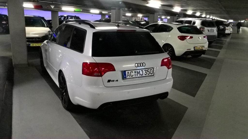 212066AUDIRS43269.jpg