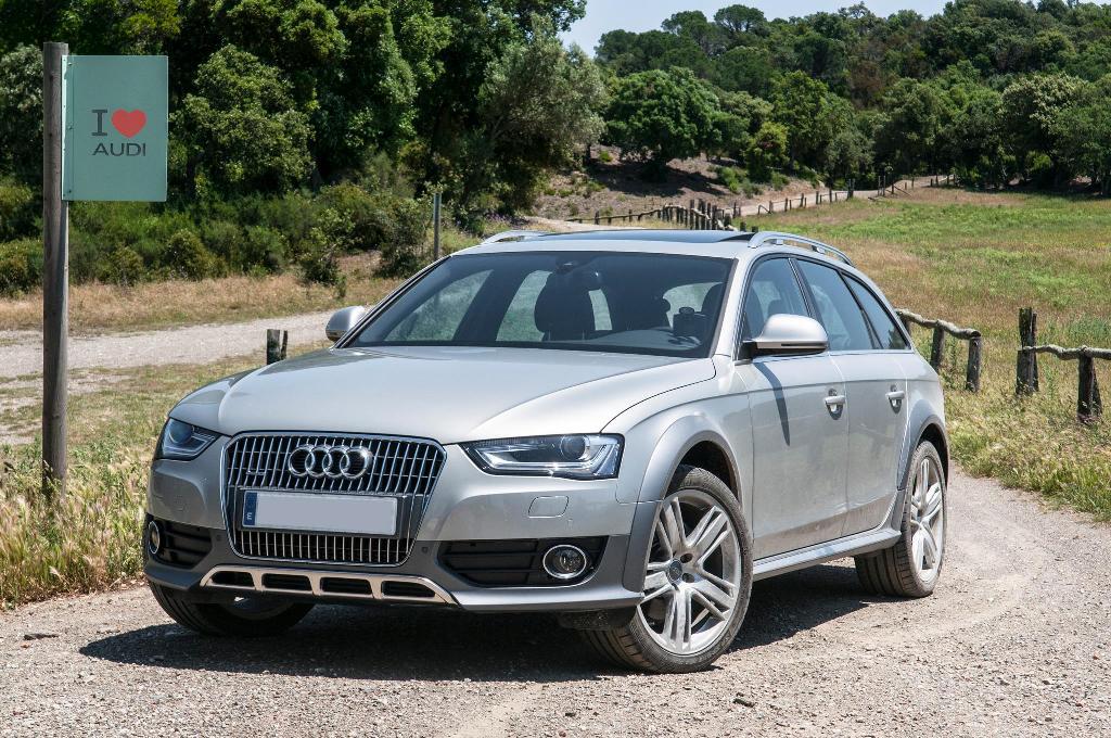 212312637AUDIA4ALLROAD.jpg