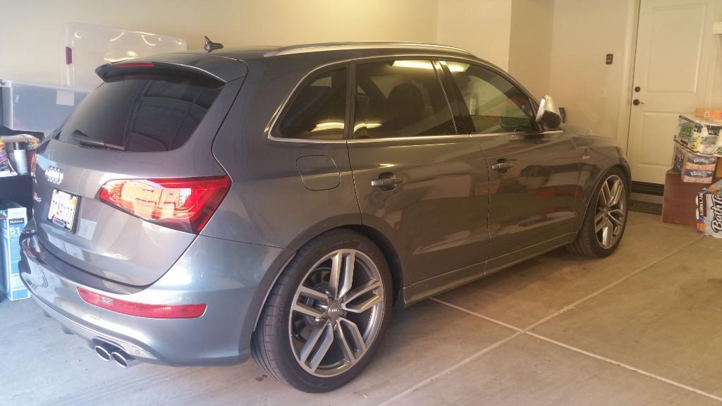 212568AUDISQ51799.jpg