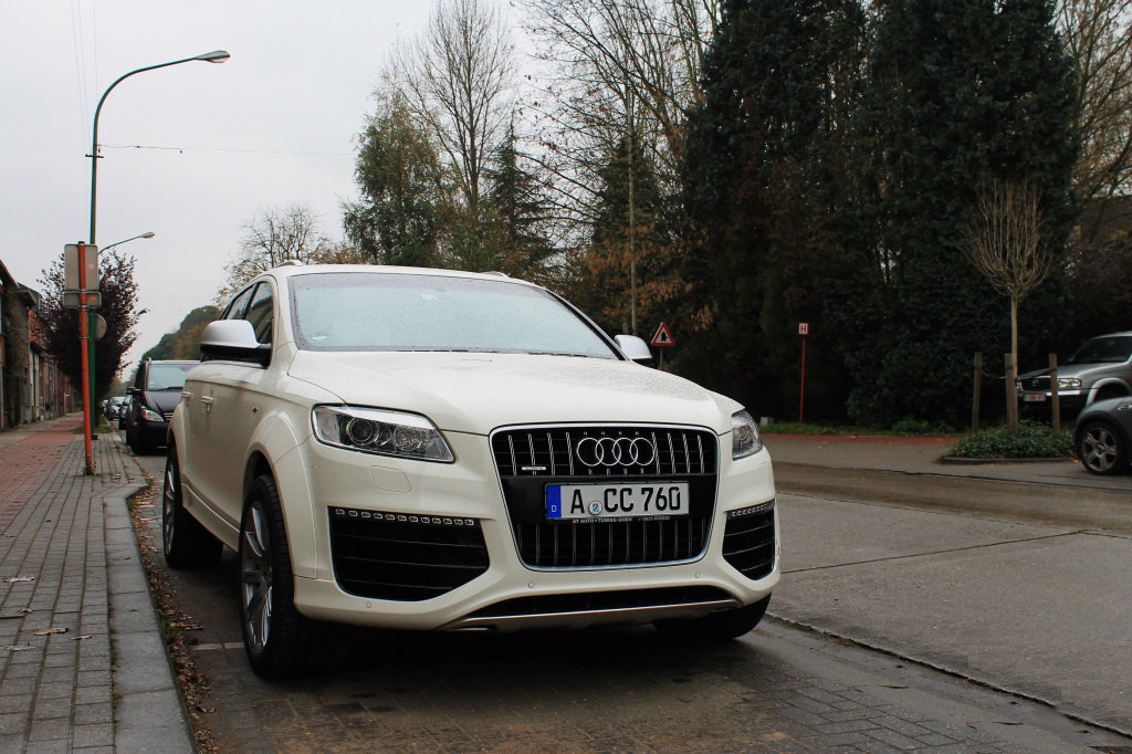 213838536Q7V12.jpg