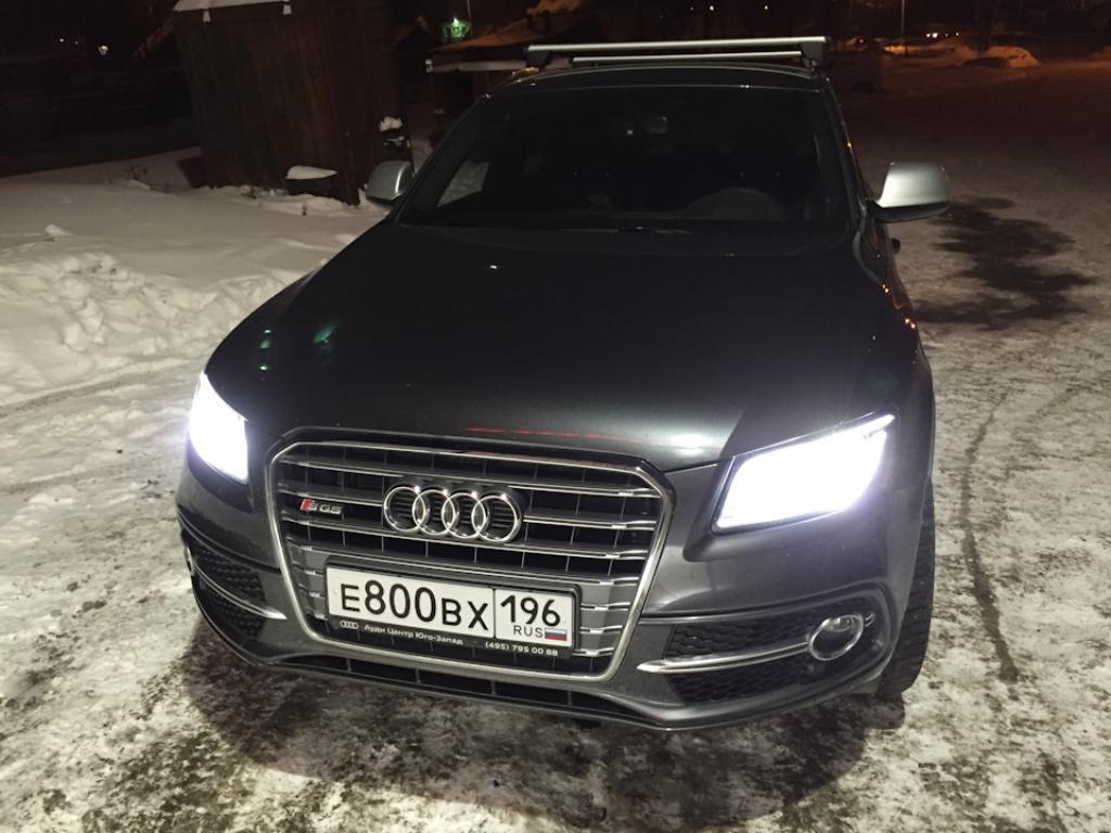 213935AUDISQ52364.jpg