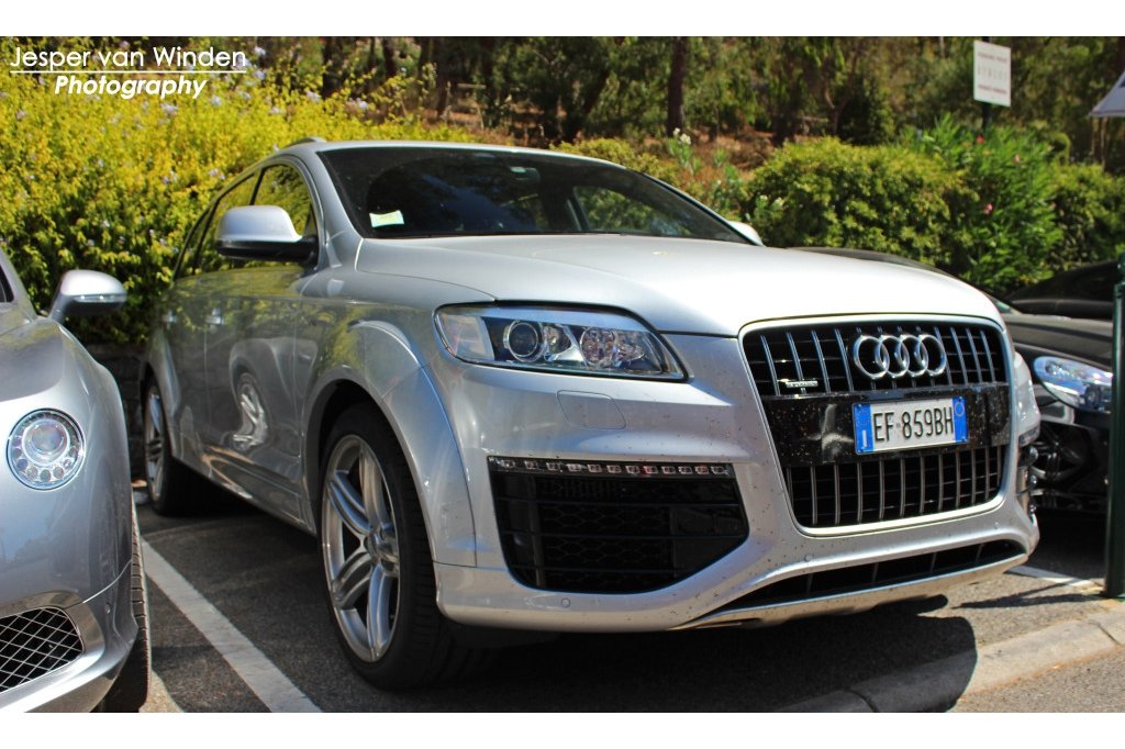215552477Q7V12.jpg