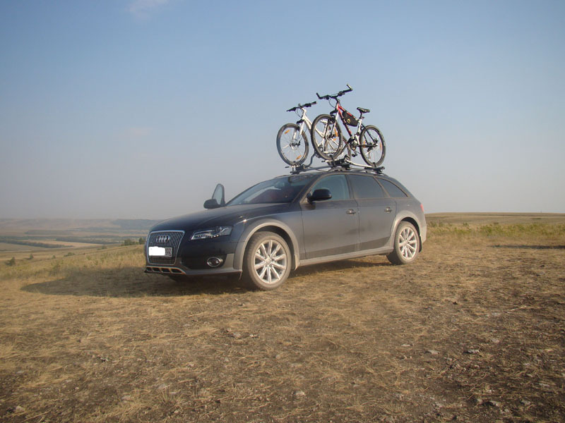 216518357AUDIA4ALLROAD.jpg