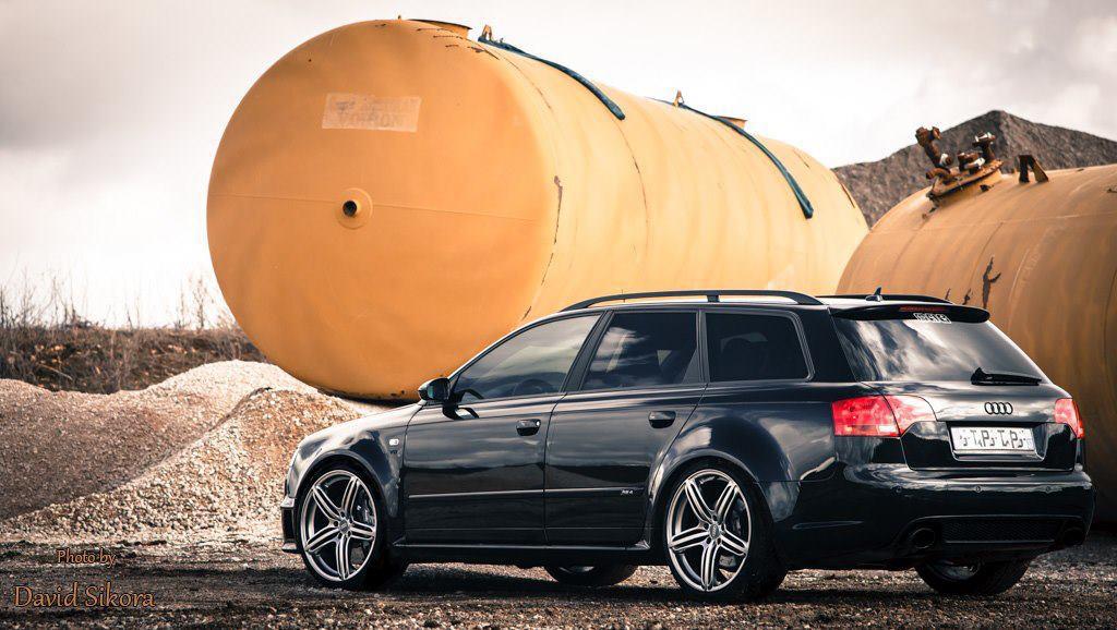 217566AUDIRS4748.jpg
