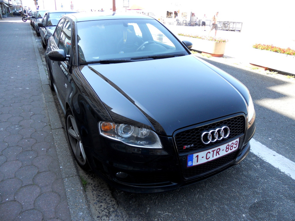 218047AUDIRS42149.jpg