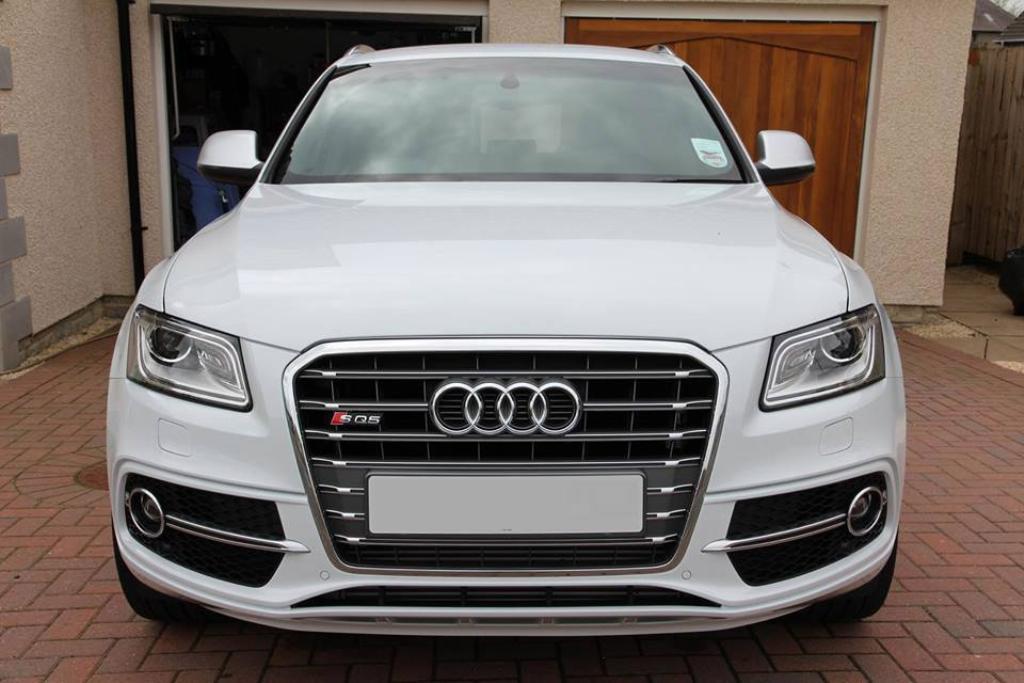 219037AUDISQ5548.jpg