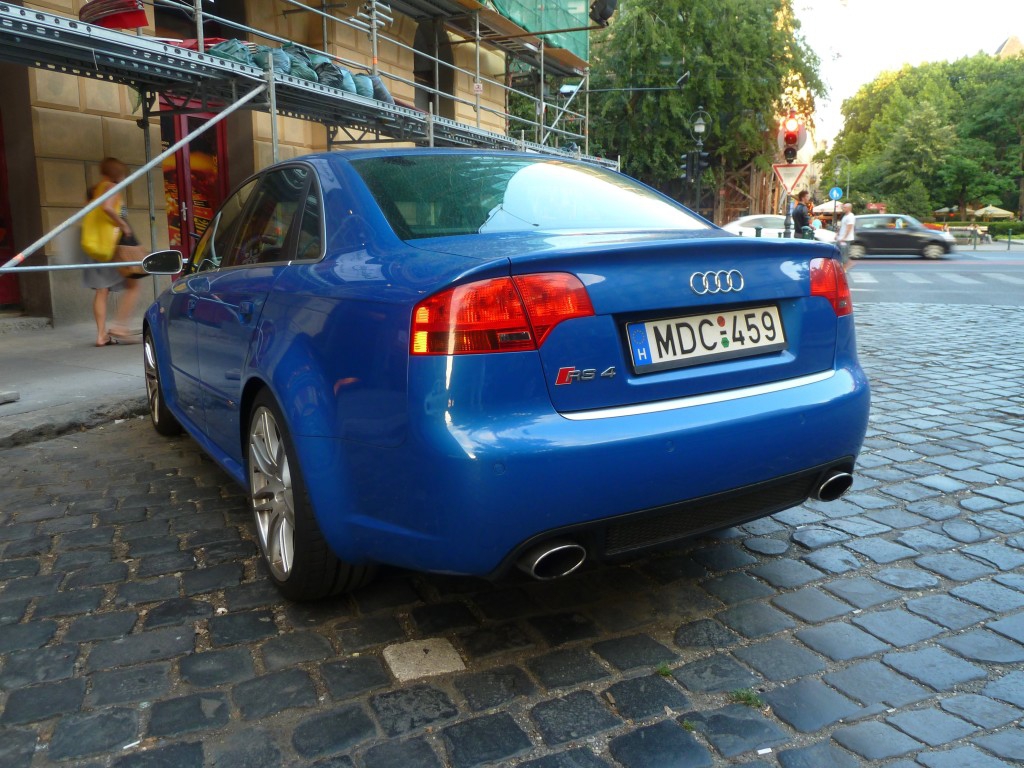 219565AUDIRS4857.jpg