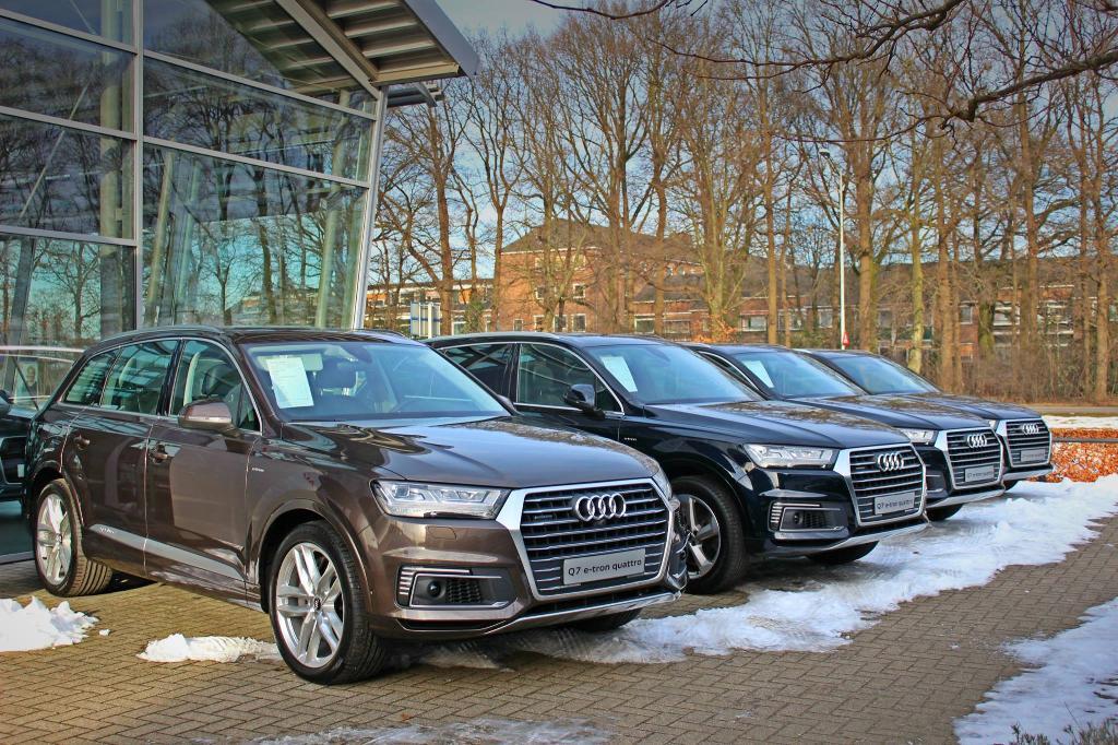 220430Q7MK21409.jpg