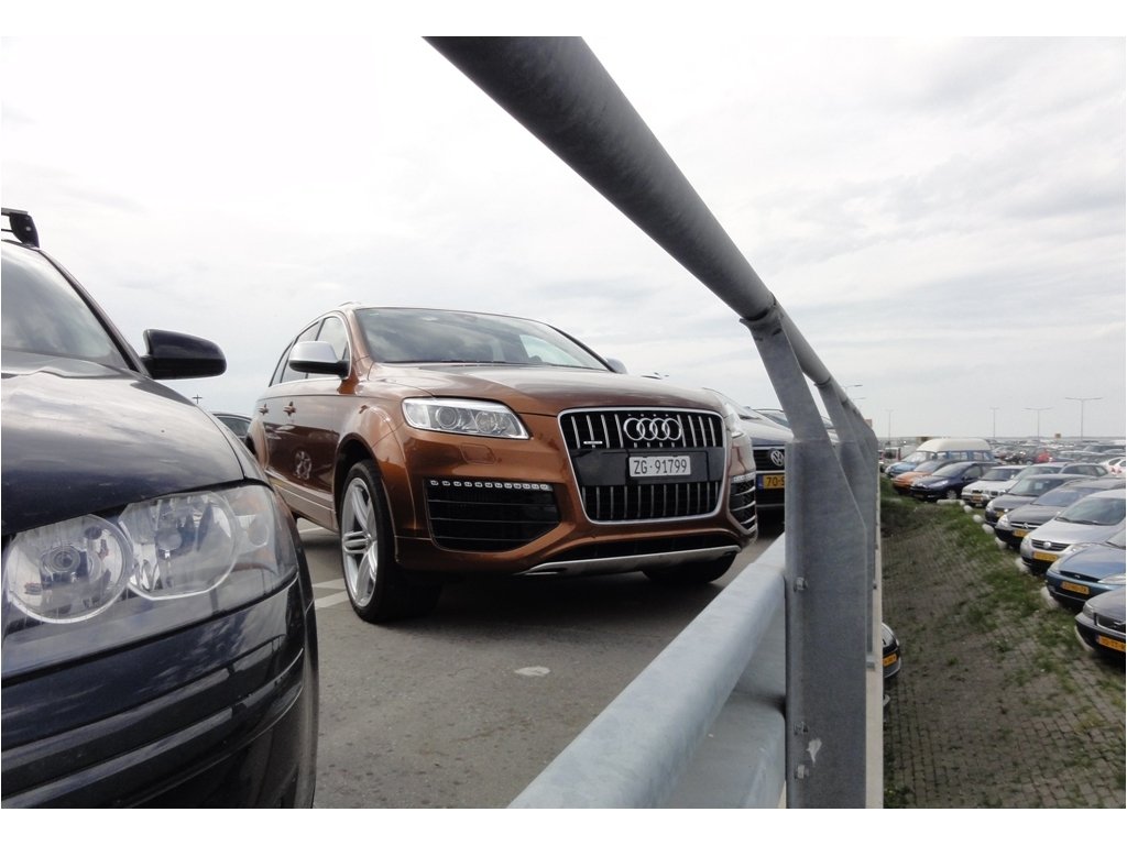 220652437Q7V12.jpg