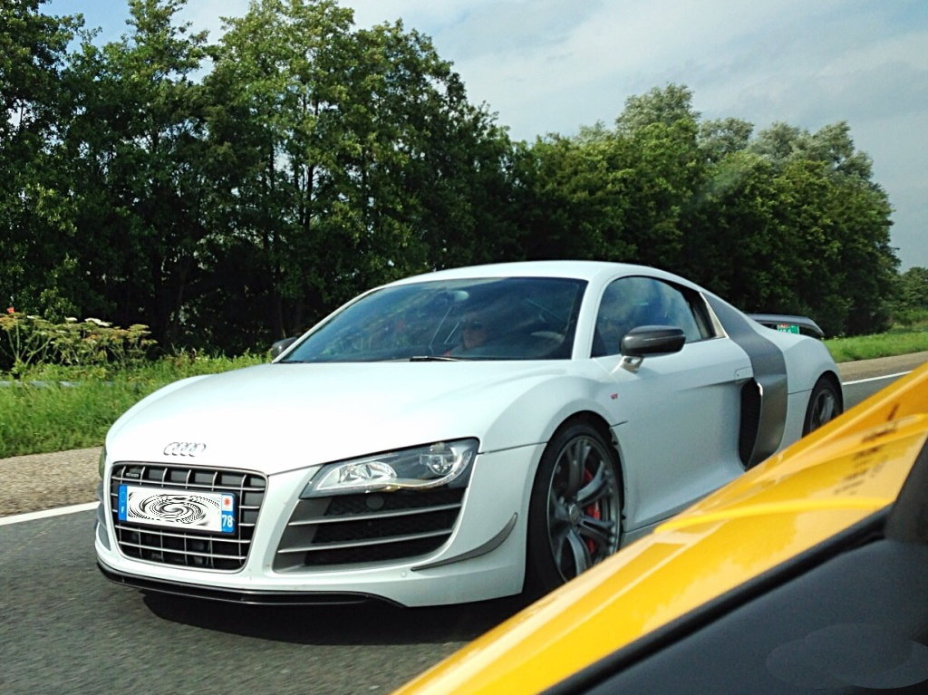 220779R8GT1099.jpg