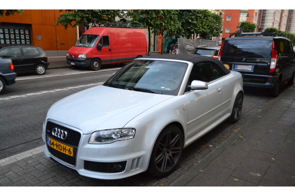 221185AUDIRS4480.jpg
