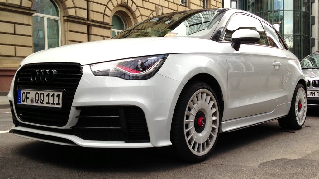 221933A1QUATTRO304.jpg