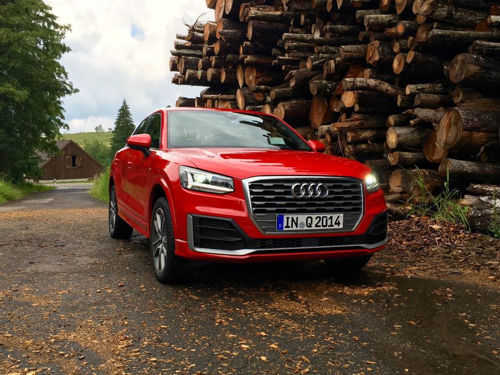222537AUDIQ20347.jpg