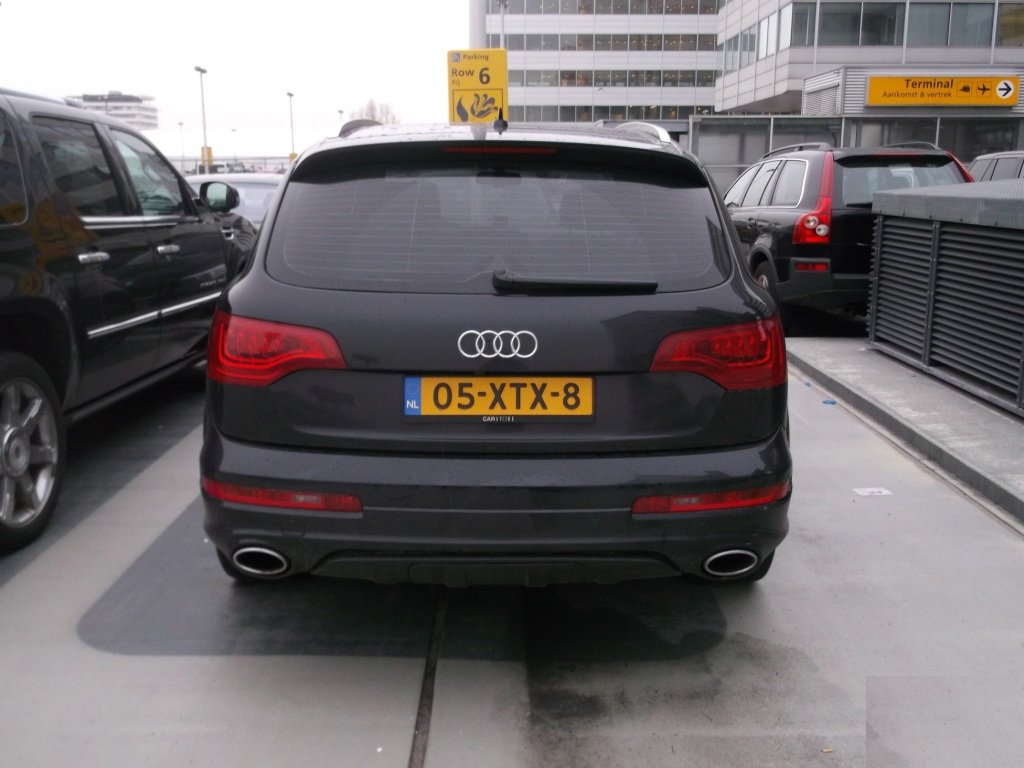 222845592Q7V12.jpg