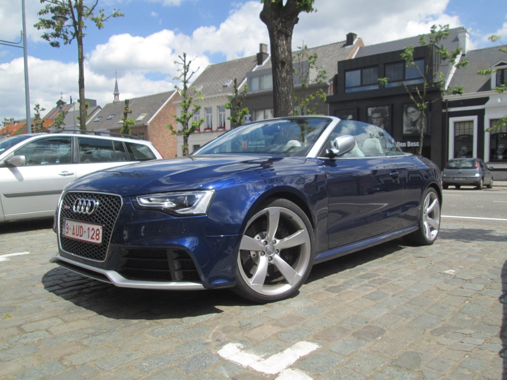223594359RS5CABRIOLET.jpg