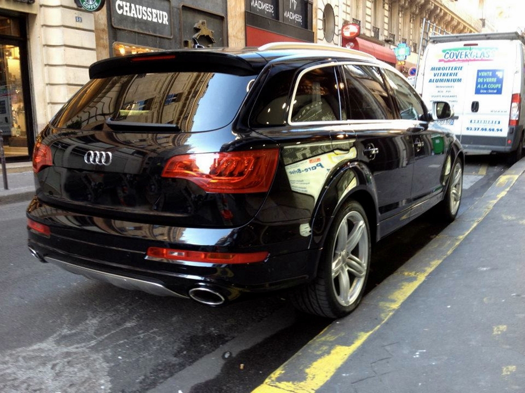 225231951Q7V12.jpg