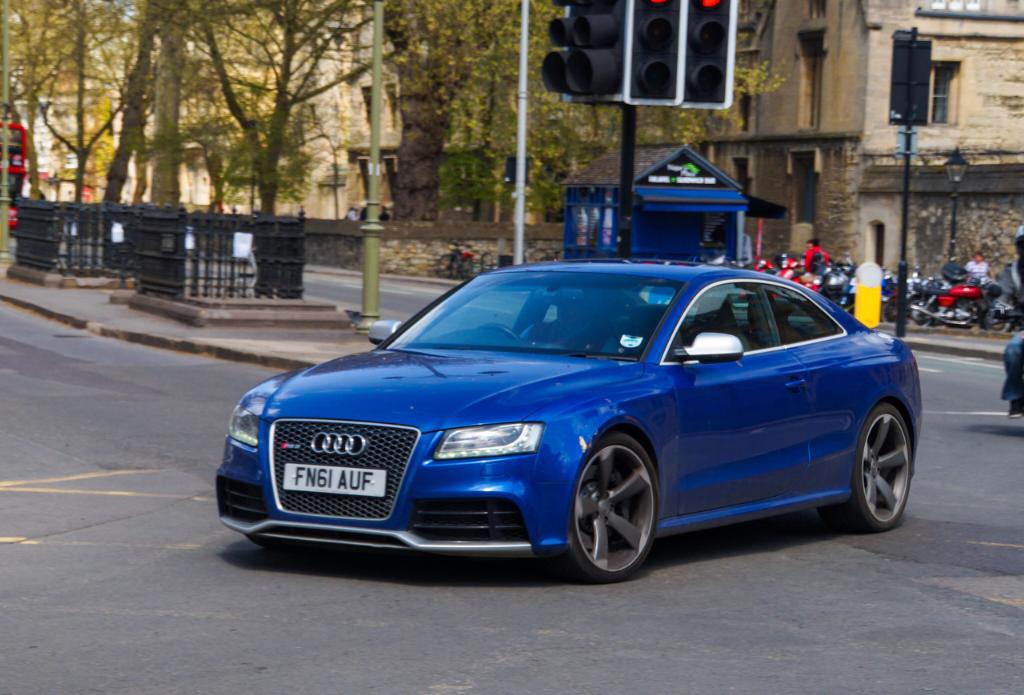 225279AUDIRS53008.jpg