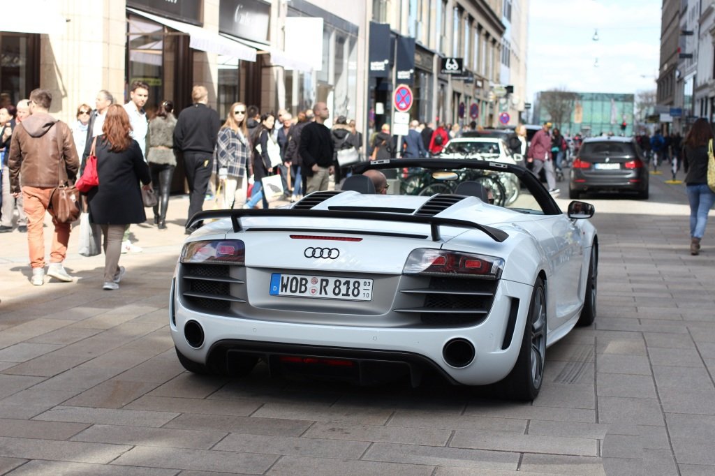 225280R8GT1502.jpg