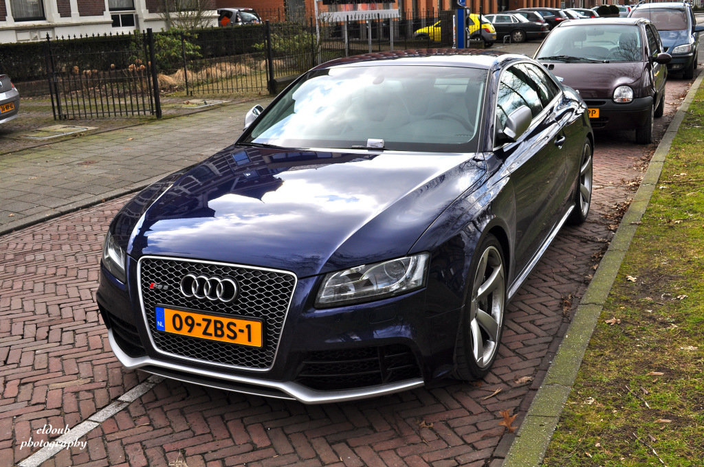225772AUDIRS5725.jpg