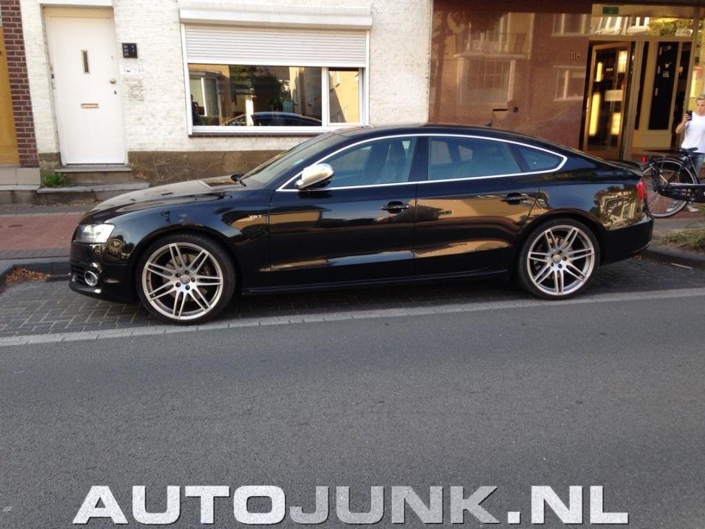 226396590S5SPORTBACK.jpg
